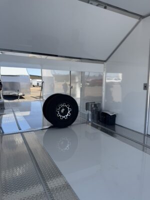 JIMGLO Elite Enclosed Car Trailer S002 11 F7B0C50E F998 45E6 ABB1 11E310FDCDE6 1 105 c