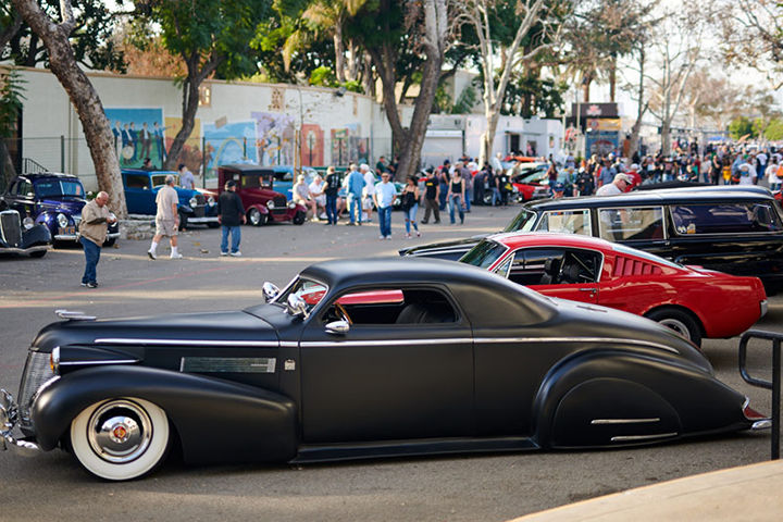 Home 14 Grand National Roadster Show